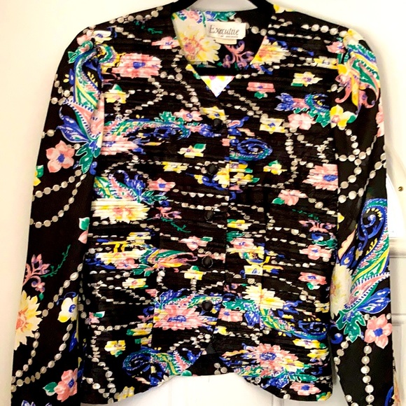 Vintage. Two-Piece Set - Picture 1 of 7